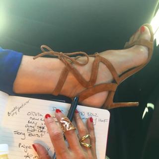 Brooke Burke feet photo thumbnail