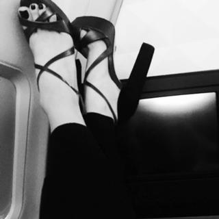 Kate Beckinsale feet photo thumbnail