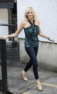 Debbie Gibson feet photo thumbnail