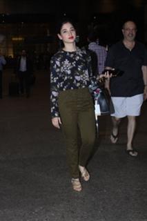 Tamannaah Bhatia feet photo thumbnail