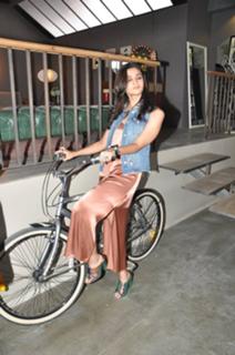Alia Bhatt feet photo thumbnail