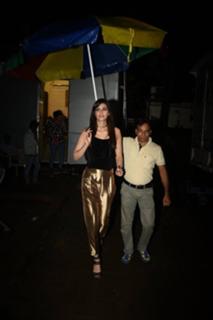 Kriti Sanon feet photo thumbnail