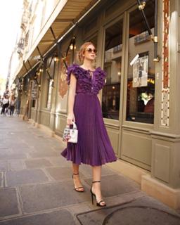 Marina Ruy Barbosa feet photo thumbnail