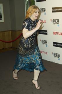 Bryce Dallas Howard feet photo thumbnail