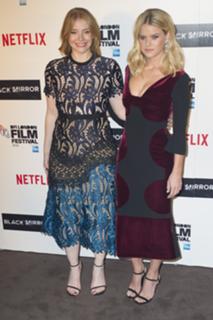 Bryce Dallas Howard feet photo thumbnail