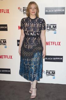 Bryce Dallas Howard feet photo thumbnail