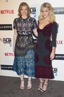 Alice Eve feet photo thumbnail