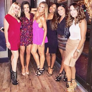 Joy Taylor feet photo thumbnail