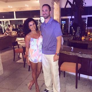 Joy Taylor feet photo thumbnail