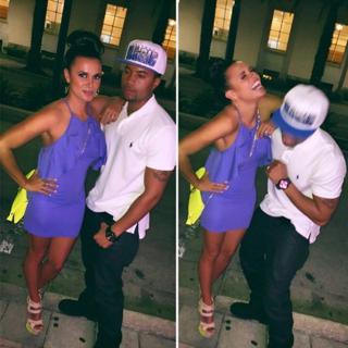 Joy Taylor feet photo thumbnail