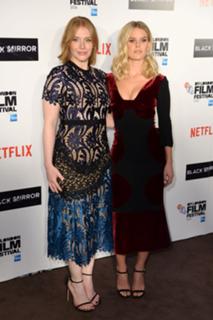 Bryce Dallas Howard feet photo thumbnail
