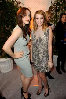Emma Roberts feet photo thumbnail