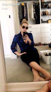 Kate Hudson feet photo thumbnail