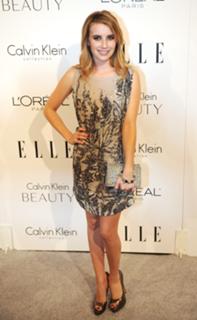 Emma Roberts feet photo thumbnail