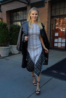 Ali Larter feet photo thumbnail