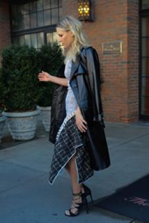 Ali Larter feet photo thumbnail