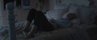 Dakota Fanning feet photo thumbnail