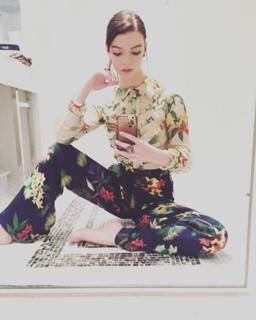 Anya Taylor-Joy feet photo thumbnail