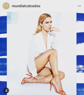 Carolina Dieckmann feet photo thumbnail