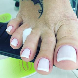 Karin Klemp feet photo thumbnail