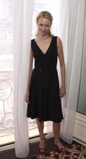 Naomi Watts feet photo thumbnail