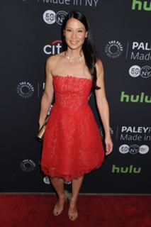 Lucy Liu feet photo thumbnail