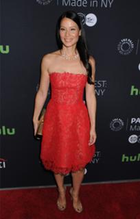 Lucy Liu feet photo thumbnail