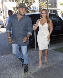 Adrienne Houghton feet photo thumbnail