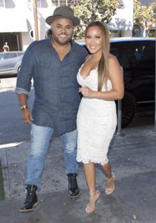 Adrienne Houghton feet photo thumbnail