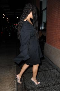 Rihanna feet photo thumbnail