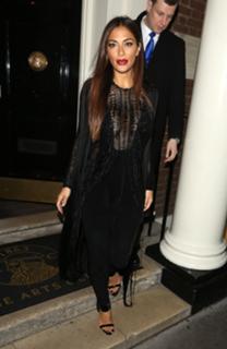 Nicole Scherzinger feet photo thumbnail