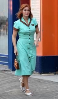 Kate Winslet feet photo thumbnail