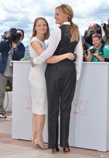 Jodie Foster feet photo thumbnail