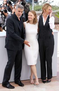 Jodie Foster feet photo thumbnail