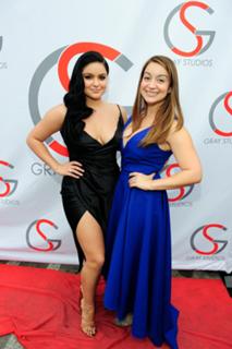 Ariel Winter feet photo thumbnail