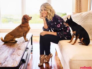Carrie Underwood feet photo thumbnail