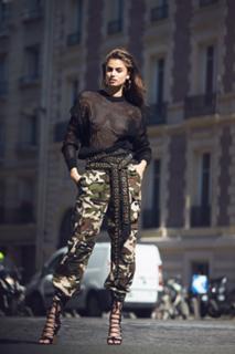 Taylor Hill feet photo thumbnail