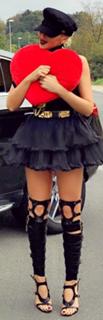 Jelena Karleusa feet photo thumbnail