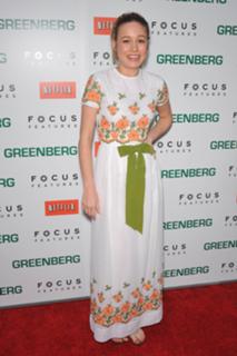 Brie Larson feet photo thumbnail