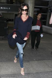 Victoria Beckham feet photo thumbnail