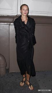 Uma Thurman feet photo thumbnail
