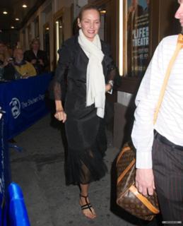 Uma Thurman feet photo thumbnail