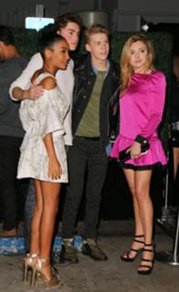 Peyton List feet photo thumbnail