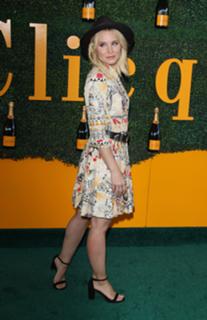 Kristen Bell feet photo thumbnail