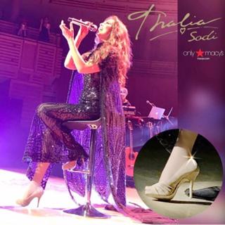 Thalía feet photo thumbnail