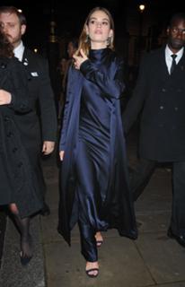 Lily James feet photo thumbnail