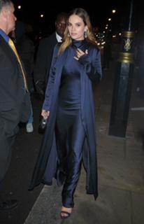 Lily James feet photo thumbnail