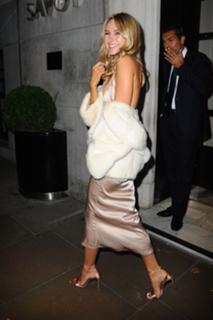 Kimberley Garner feet photo thumbnail