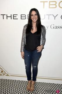 Irene Junquera feet photo thumbnail