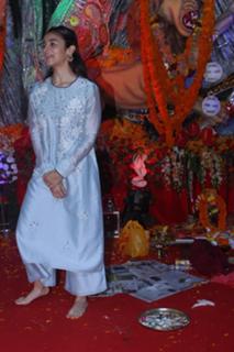 Alia Bhatt feet photo thumbnail